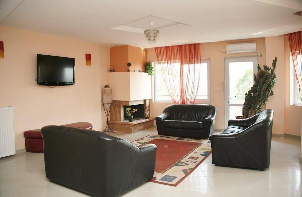 Assembly Hotel Anchialos Ngoại thất bức ảnh